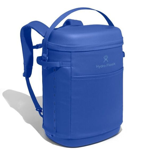 carryouttm-backpack-22-l-m4 18pco382_carryout_backpack_22l_capri_blue_angled_1.jpg