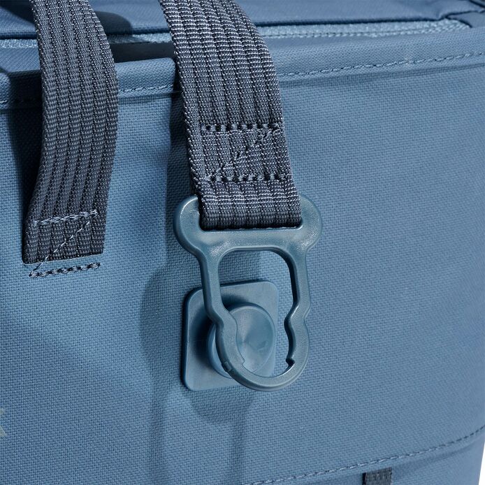 carryouttm-soft-cooler-tote-30-l-w0 250815_hydro_cooler_details_14839_6.jpg