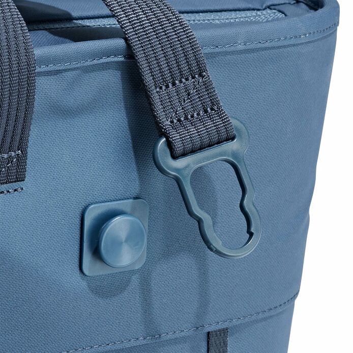 carryouttm-soft-cooler-tote-20-l-c1 250815_hydro_cooler_details_14841_2.jpg