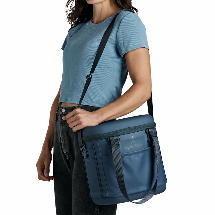 carryouttm-soft-cooler-10-l-p1 250815_hydro_s26_hb_14560_1_4.jpg