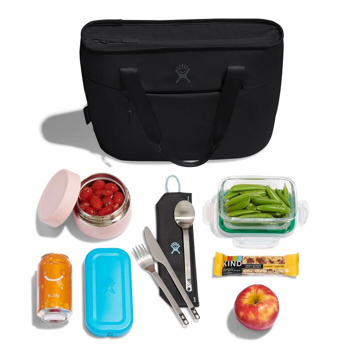 8-l-insulated-lunch-tote-x5 8l-tote-black-packing.jpg