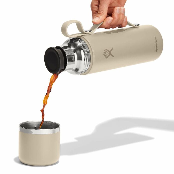 28-oz-hot-flask-and-cup-c8 hot-flask-_-cup-oat-pour.jpg